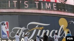 Los Mavericks de Dallas apuestan a que "es tiempo" de ganar el campeonato de la NBA, pero el Heat de Miami quiere un séptimo encuentro en su estadio el American Airlines Arena de Miami.