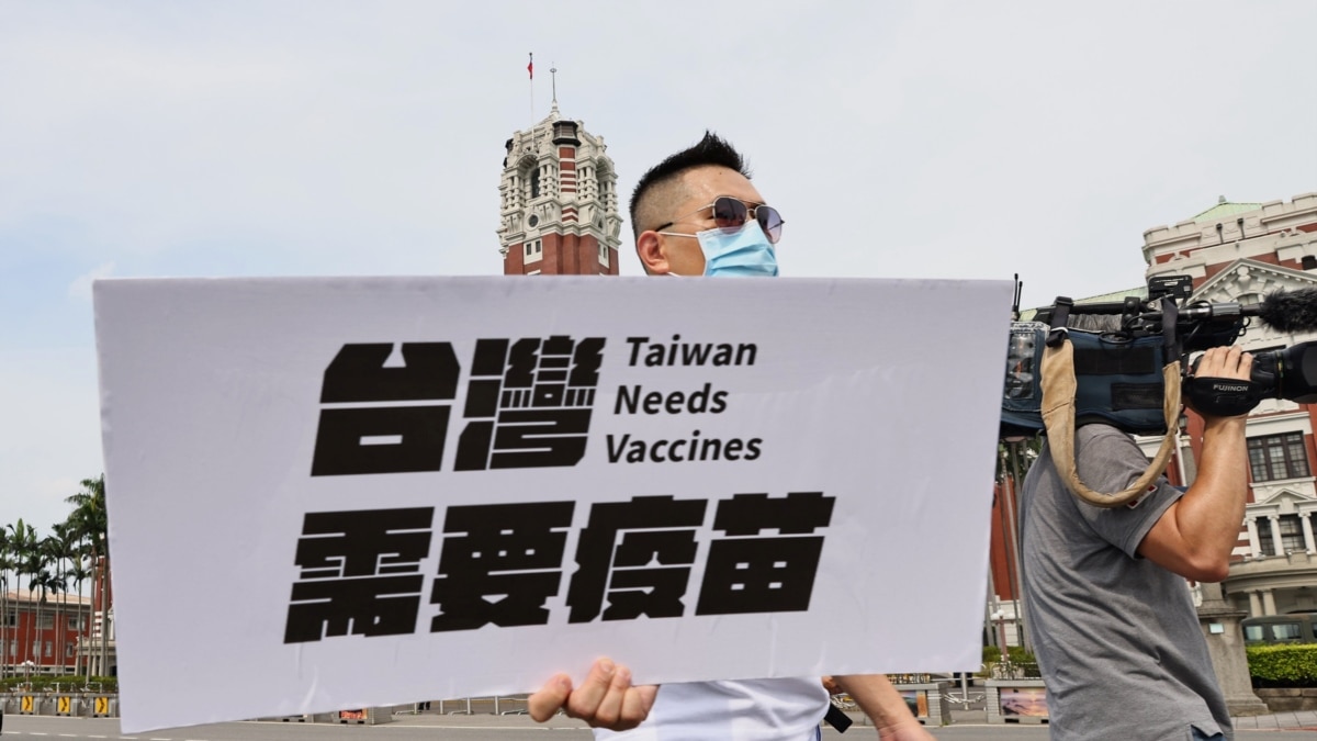 Vaccine taiwan MILES GUO