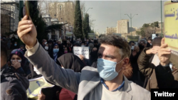 Teachers protest in Iran