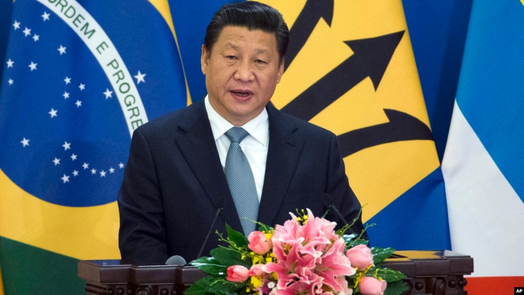Presiden China Xi Jinping memberikan pidato pada pembukaan forum kerjasama dengan Amerika Latin dan Karibia di Beijing, Kamis (8/1).