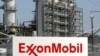 Kilang ExxonMobil di Baytown, Texas, 15 September 2008. (REUTERS / Jessica Rinaldi)