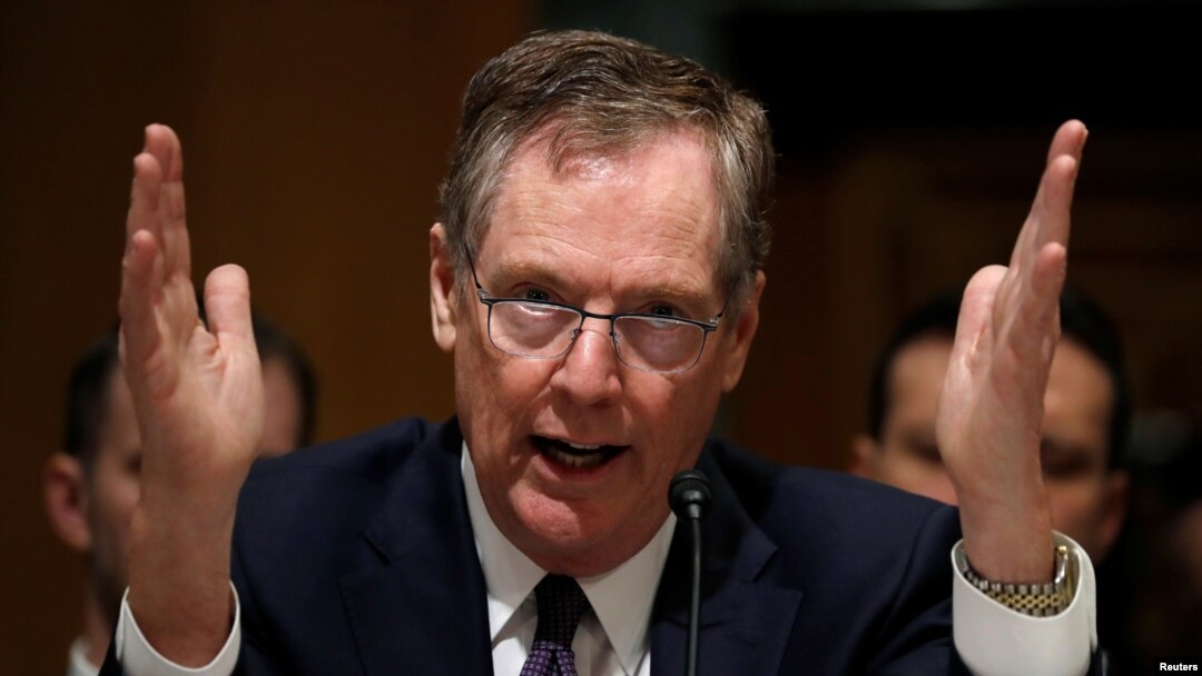 Perwakilan Perdagangan AS Robert Lighthizer bersaksi di hadapan Komite Keuangan Senat dalam rapat dengar pendapat mengenai agenda kebijakan perdagangan Presiden Donald Trump di Capitol Hill, Washington, 22 Maret 2018.