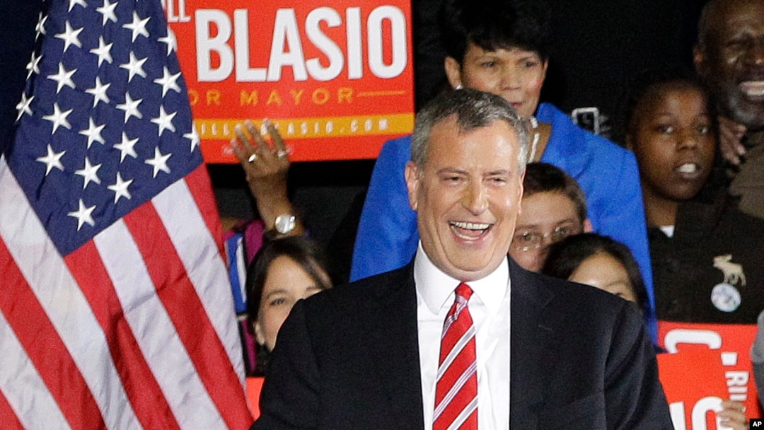Bill de Blasio, tokoh partai Demokrat pertama yang menjadi Walikota New York dalam dua puluh tahun terakhir (foto: dok).
