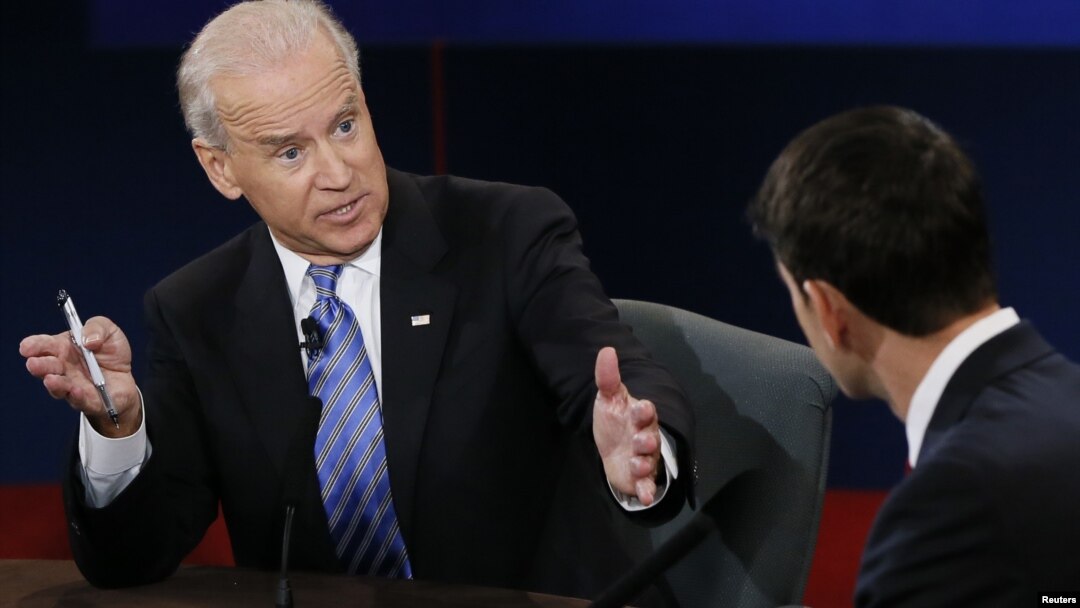 Vice-presidente americano, Joe Biden, durante o debate com o seu adversário republicano, Paul Ryan.