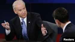 Vice-presidente americano, Joe Biden, durante o debate com o seu adversário republicano, Paul Ryan.