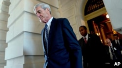 ໄອຍະການພິເສດ Robert Mueller ທີ່ຕຶກລັດຖະສະພາ ສະຫະລັດ, 21 ມິຖຸນາ 2017.
