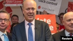 Le ministre des Transport Chris Grayling lors d'une campagne politique, à Londres, le 20 février 2016. 