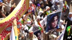 Kurdên Dîyarbekirê li dijî operasyonên leşkerî xwepêşandanê dkin