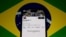Foto akun X milik Elon Musk yang diblokir oleh Pemerintah Brazil, tampak di layar ponsel dalam foto ilustrasi di Sao Paulo, Brazil, 31 Agustus 2024. (Foto: Jorge Silva/Reuters, arsip)