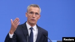 Sekretaris Jenderal NATO Jens Stoltenberg dalam konferensi pers setelah pertemuan Menteri Pertahanan NATO di Brussels, Belgia, 27 Juni 2019.