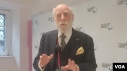 Vinton Cerf, kompjuterski naučnik i američki informatičar