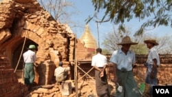 Rebuilding and restoration work continues in the wake of an earthquake last autumn that damaged some of the monuments in Bagan. (Photo: John Owens for VOA)