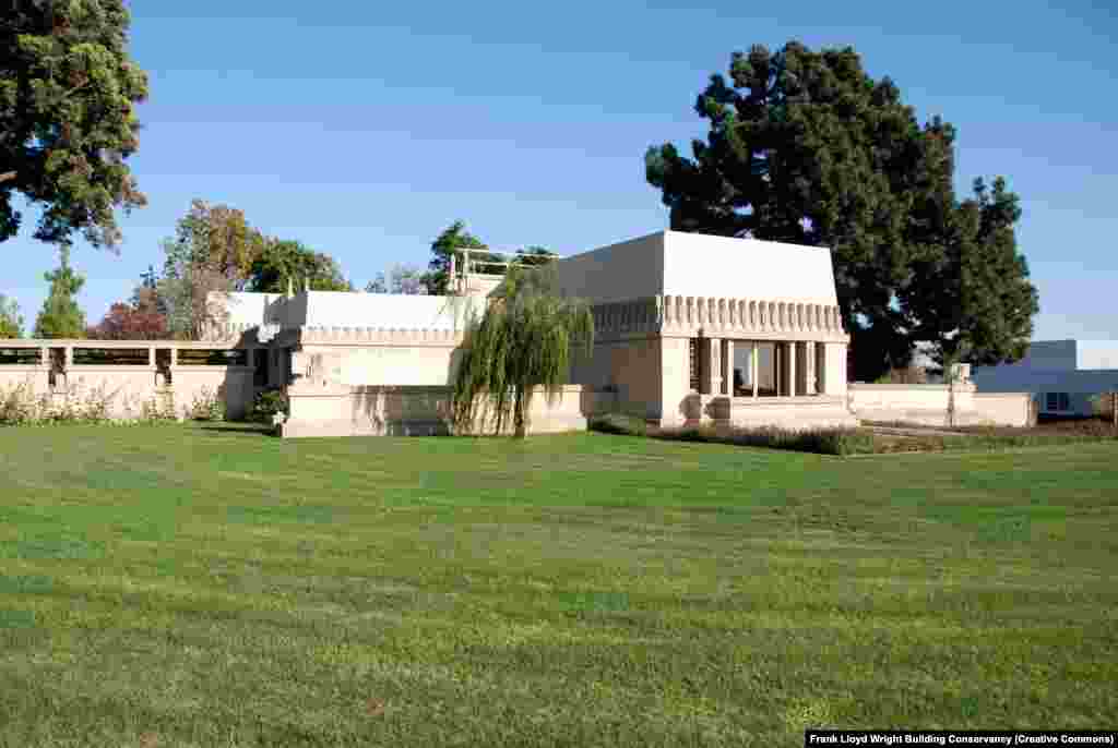 Hollyhock House, Los Angeles, California, 1918