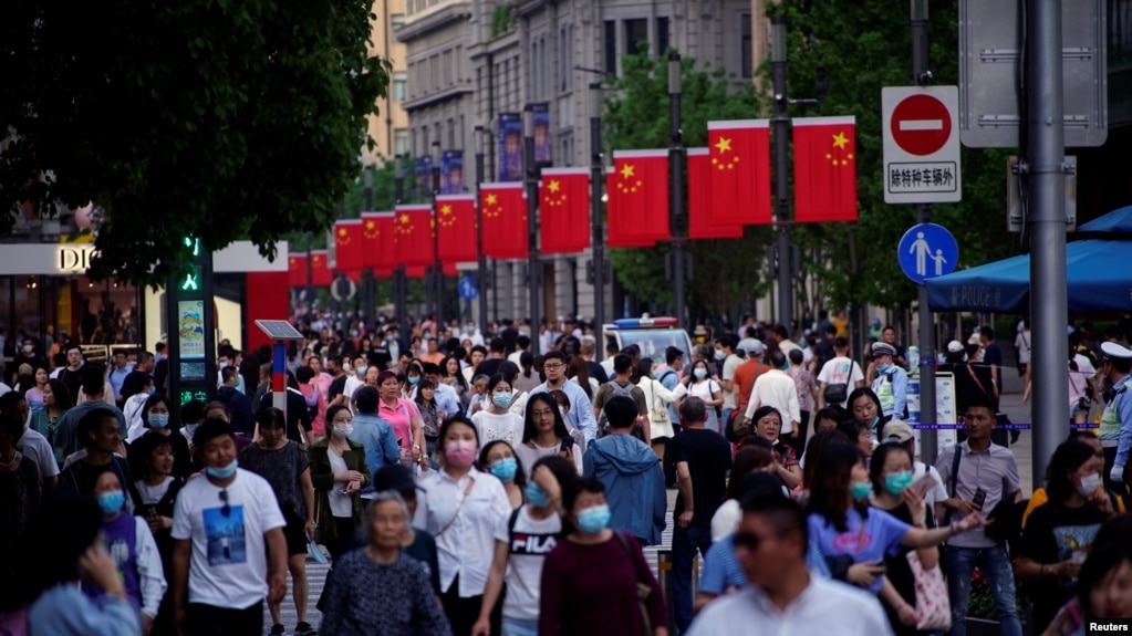 上海南京路上的行人 （2021年5月10日）