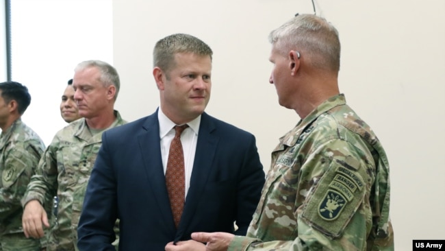 美國陸軍部長麥卡錫2019年8月13日訪問陸軍特種作戰中心（美國陸軍照片）
