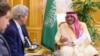 John Kerry se reúne con el rey de Arabia Saudita