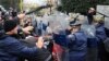 Arnavutluk'ta Göstericiler Polisle Çatıştı
