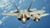 امکان اعزام جنگنده اف-۲۲ آمریکا به اروپا برای مقابله با تهدید روسیه 