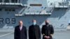 Milli Savunma Bakanı Hulusi Akar İngiltere'deki temasları kapsamında Prince of Wales savaş gemisini ziyaret etti