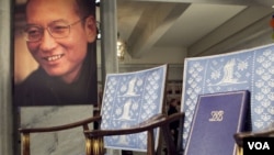 El disidente chino Liu Xiaobo, ganador del premio Nobel de la Paz 2010, no pudo recoger su reconocimiento por encontrarse encarcelado en China.