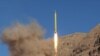 عکس مربوط به آزمایش موشکی ایران با موشک بالستیک قدر، اسفند سال ۱۳۹۴ است.