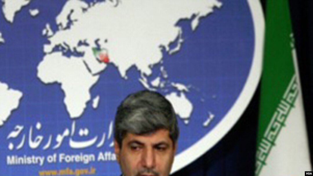 Juru Bicara Kementerian Luar Negeri Iran Ramin Mehmanparast pada sebuah jumpa pers di Teheran (foto: dok).