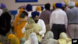 Memorials for Victims of Wisconsin Sikh Temple Shooting 