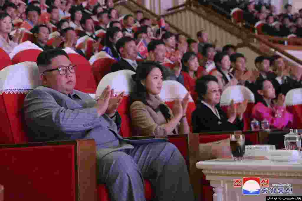 Kim Jung Un akihudhuria sherehe za mwaka unaofuata kalenda ya mwezi ya Januari 2020, mjini Pyongyang, Korea Kaskazini.