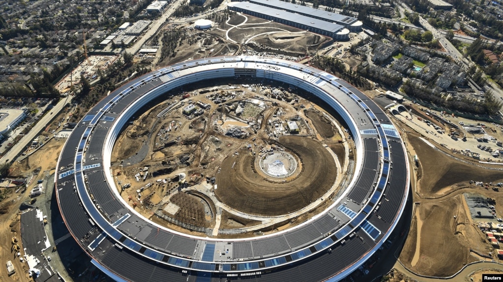 2017年1月13日，美国加利福尼亚州库比蒂诺市，从空中拍摄的这张照片显示正在建设的苹果公司第二园区。