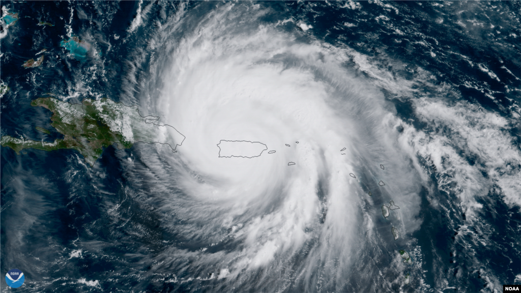 រូបភាព​ព្យុះសង្ឃរា​ Maria កំពុង​ធ្វើដំណើរ​ទៅកាន់​ឆ្នេរ​ភាគ​ខាងជើង​​កោះ Puerto Rico ដែល​ត្រូវ​បាន​ថត​ដោយ NOAA&#39;s GOES-16។