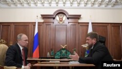 Президент России Владимир Путин и глава Чечни Рамзан Кадыров в Кремле. Архивное фото.