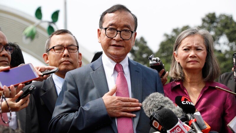 Cambodian Opposition Says Time Is Right for Democracy