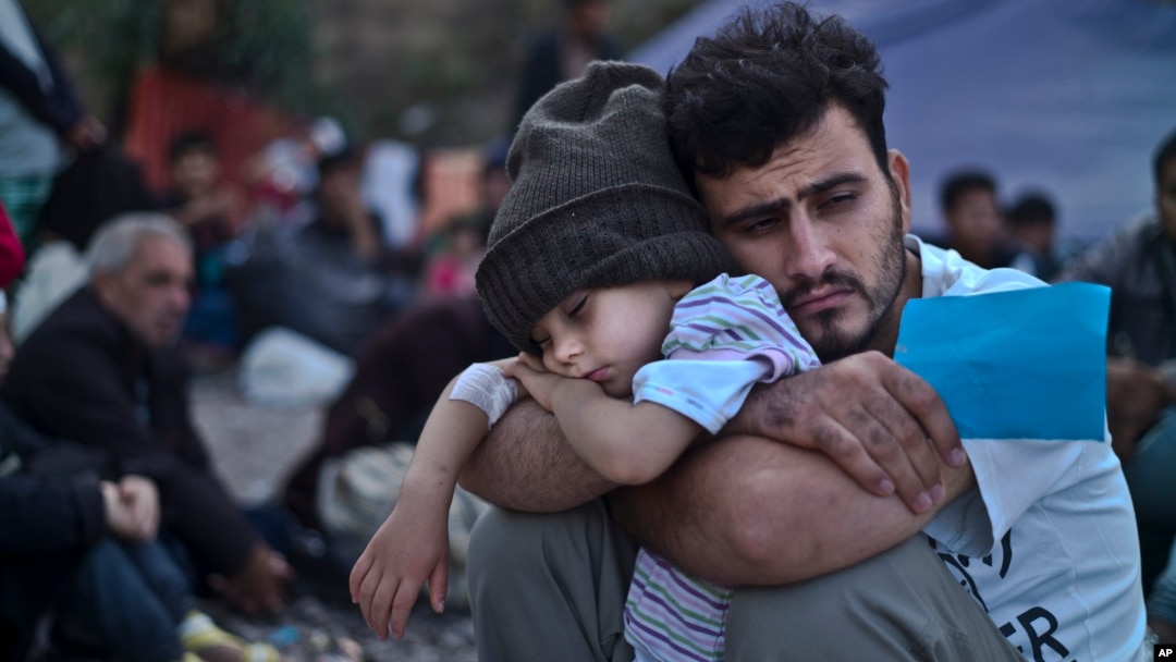 Suriyalik qochqinlar. Gretsiyaning Lesbos oroli. 4-oktabr 2015-yil