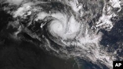 Trevor Kasırgası Cumartesi sabahı Avustralya kıyılarına ulaştı