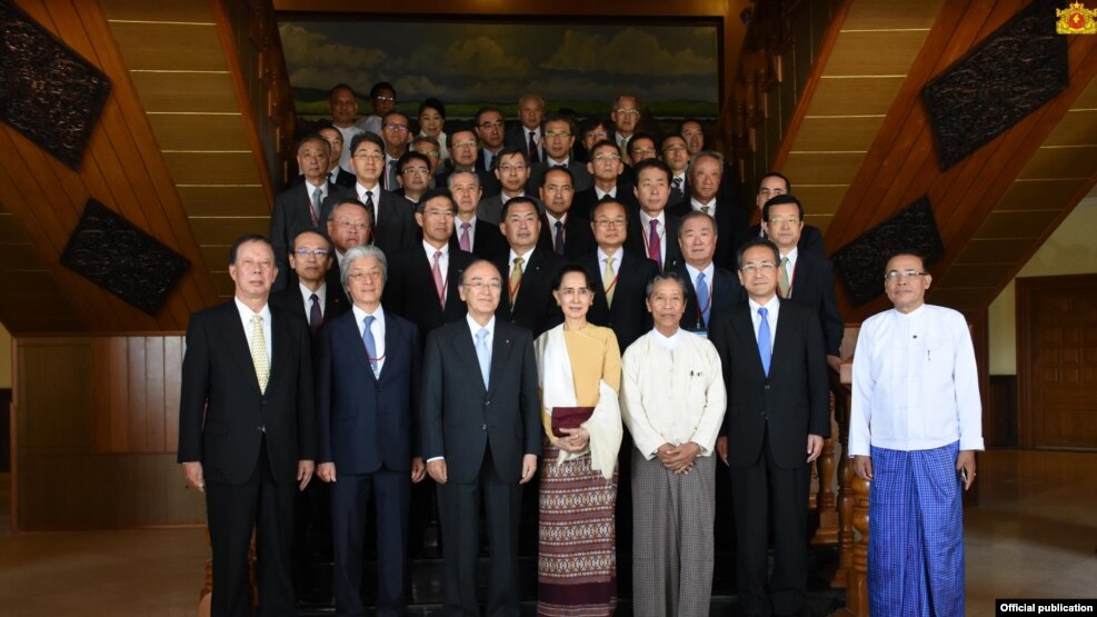 ေဒၚေအာင္ဆန္းစုၾကည္နွင့္ JCCI ဂ်ပန္ႏိုင္ငံ ကုန္သည္မ်ားနဲ႔ စက္မႈလက္မႈ လုပ္ငန္းရွင္မ်ား အသင္းခ်ဳပ္တို႔ေတြ႔ဆုံ (၂၇ ဇန္န၀ါရီ ၂၀၁၇)