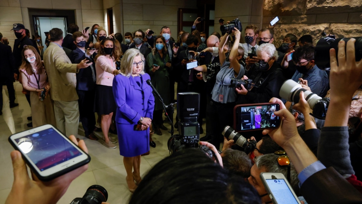 Dân biểu Liz Cheney bị phe Cộng hòa tước vị trí lãnh đạo vì chỉ trích Trump - Vimarsana News