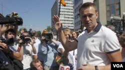 Aktivis oposisi Rusia, Alexei Navalny (Foto: dok). Pihak berwenang Rusia tengah melangsungkan penyelidikan kejahatan atas Navalny terkait penggelapan dana sebesar $1,8 juta dari salah satu perusahaannya.