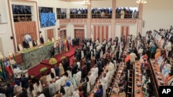 FILE - Ethiopia's Parliament prepares to swear in Prime Minister Abiy Ahmed in Addis Ababa, Ethiopia, on Oct. 4, 2021. Parliament approved on March 30, 2024, a change to the constitution that gives the president the power to appoint and dismiss the prime minister. 