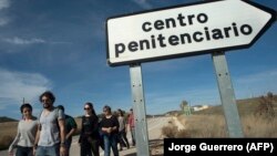 Manifestation devant la prison d'Archidona le 26 novembre 2017 après l'incarcération de 500 migrants algériens.