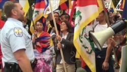 Người Việt biểu tình chống Chủ tịch Trung Quốc tại Mỹ