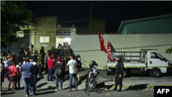 Dos activistas murieron y cinco resultaron heridos el 31 de enero de 2021 cuando un asaltante abrió fuego contra miembros del partido izquierdista FMLN. 