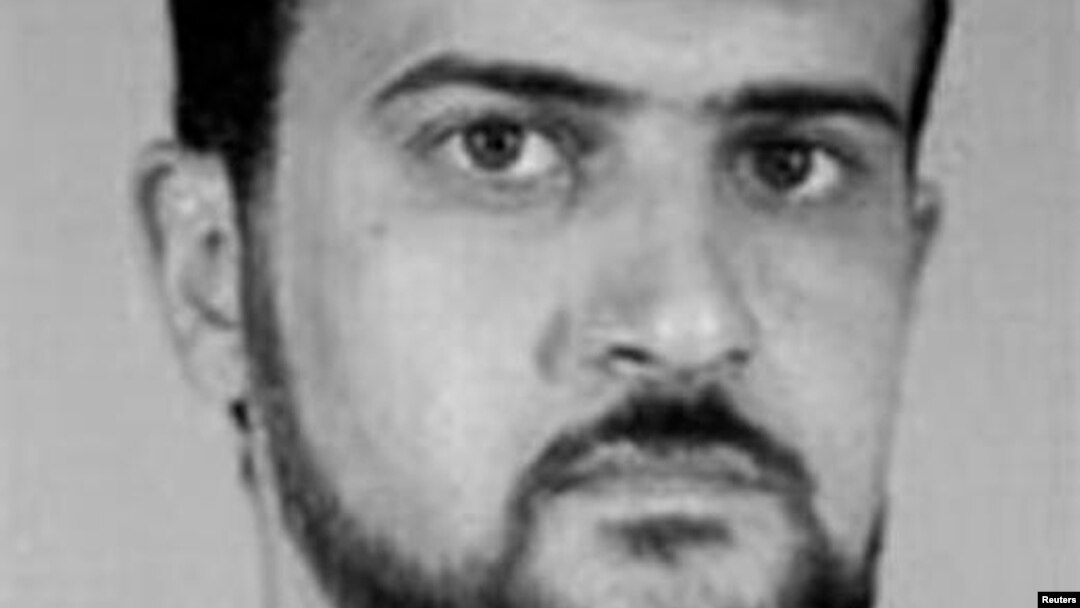 Anas al-Libiy 1998-yilda AQShning Keniya va Tanzaniyadagi elchixonalarida xurujlarni rejalaganlikda ayblab kelinadi.