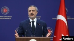 Menteri Luar Negeri Turki Hakan Fidan dalam konferensi pers di Ankara, Turki, 24 Februari 2025. (Cagla Gurdogan/REUTERS)