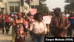 Manifestação de mães de activistas, Lunda, Angola