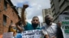 Maestros demandan mejores salarios durante protesta en Caracas, Venezuela, el 5 de octubre de 2020.