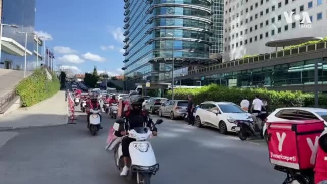 Motokuryeler İstanbul’da yine eylemde: Yemeksepeti kuryeleri Cuma günü greve gidiyor