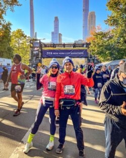 Yuan bersama suami mengikuti maraton 5K Abbott Dash 2021 di New York pertama kali setelah pandemi. (Foto: Dok Pribadi)