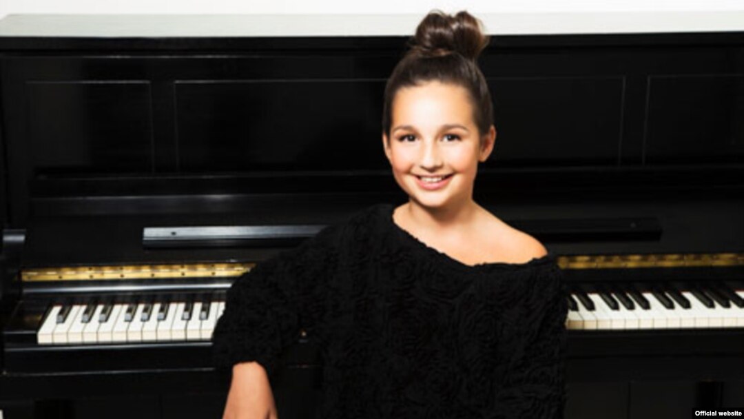 Emily Bear returns with new CD "Diversity"