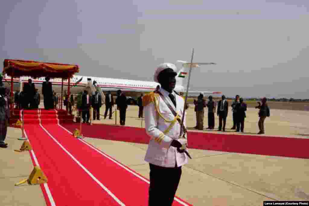 Sudanese President Omar al Bashir gets a red carpet welcome as he arrives at Juba airport for his first visit to South Sudan since it split from Sudan in 2011.
