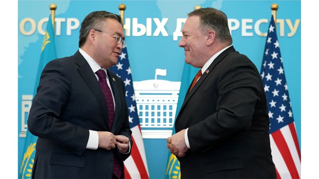 Qozog'iston Tashqi ishlar vaziri Muxtor Tilovberdi va AQSh Davlat kotibi Mayk Pompeo